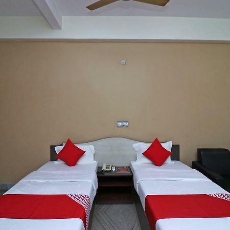 Oyo 37989 Hotel Debarshi Bānkura Exterior foto